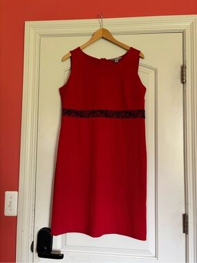 Danny & Nicole Red Sleeveless Midi Dress with Black Waist Detail. Size 14P